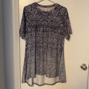 Gorgeous, long tunic top